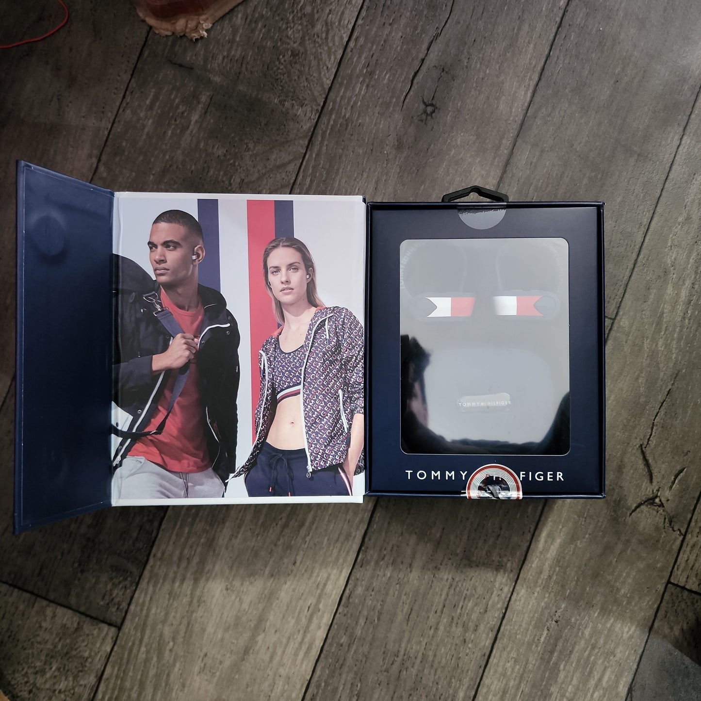 TOMMY HILFIGER BLUETOOTH