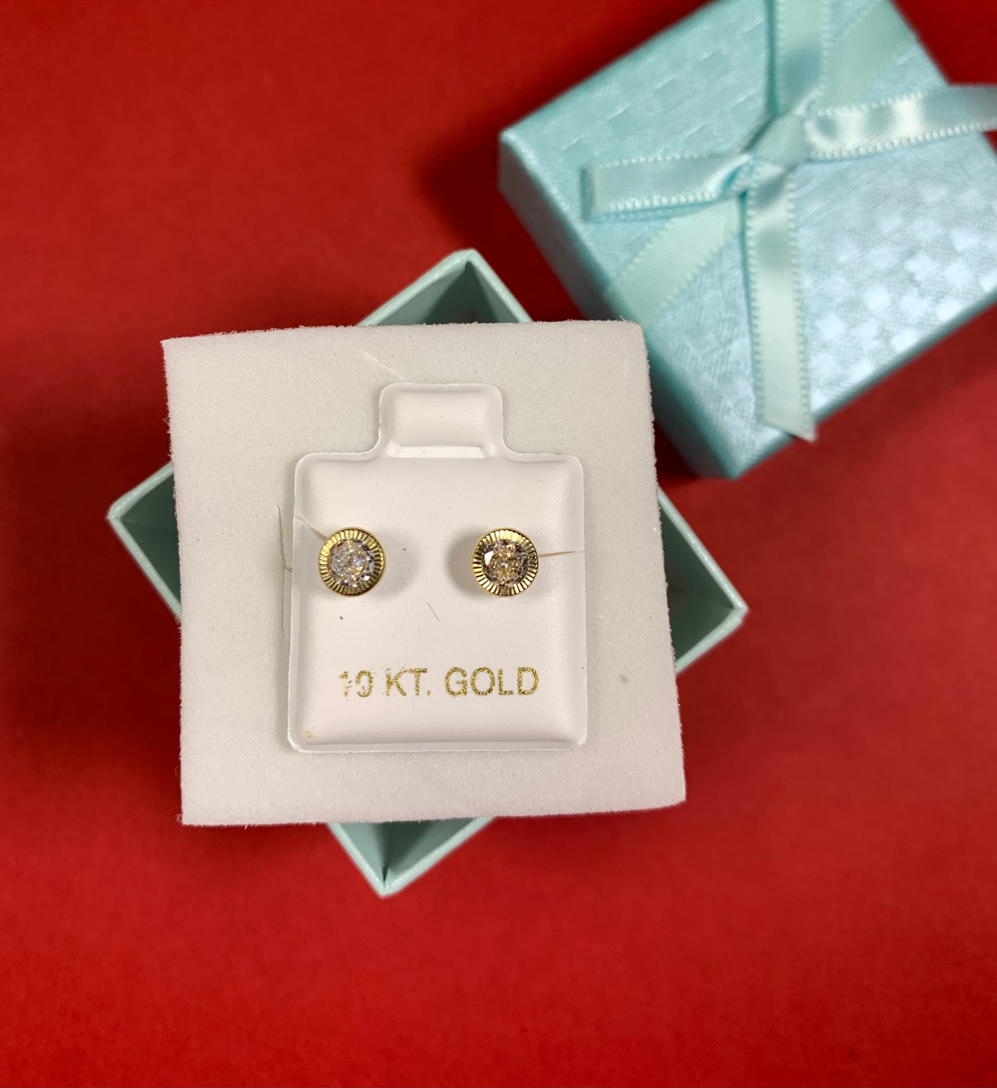 Arito de oro de 10KT de piedras